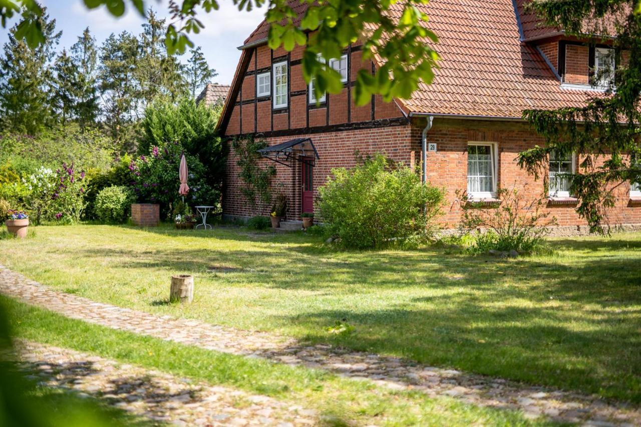 Ferienwohnung 1 Im Landhaus Am Wildpark Boek Exterior photo